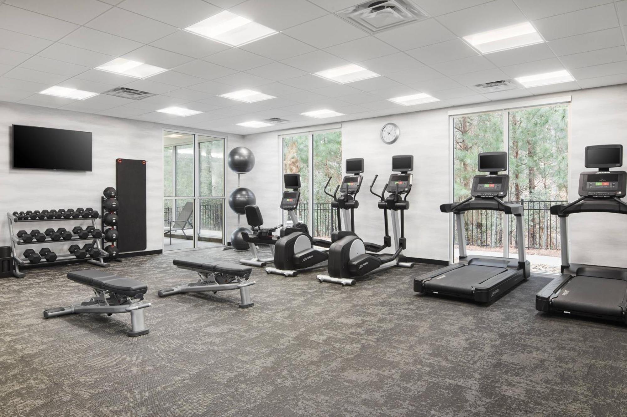 Fairfield Inn & Suites By Marriott Raleigh Уэйк-Форест Экстерьер фото