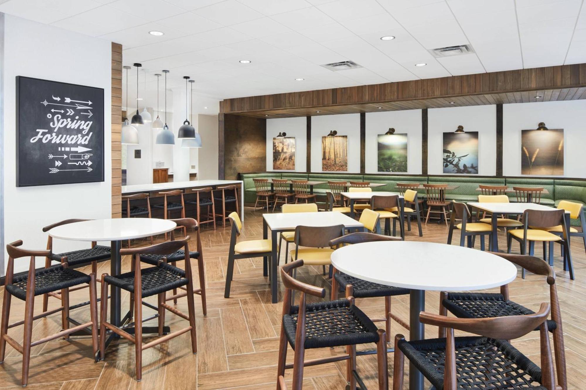 Fairfield Inn & Suites By Marriott Raleigh Уэйк-Форест Экстерьер фото
