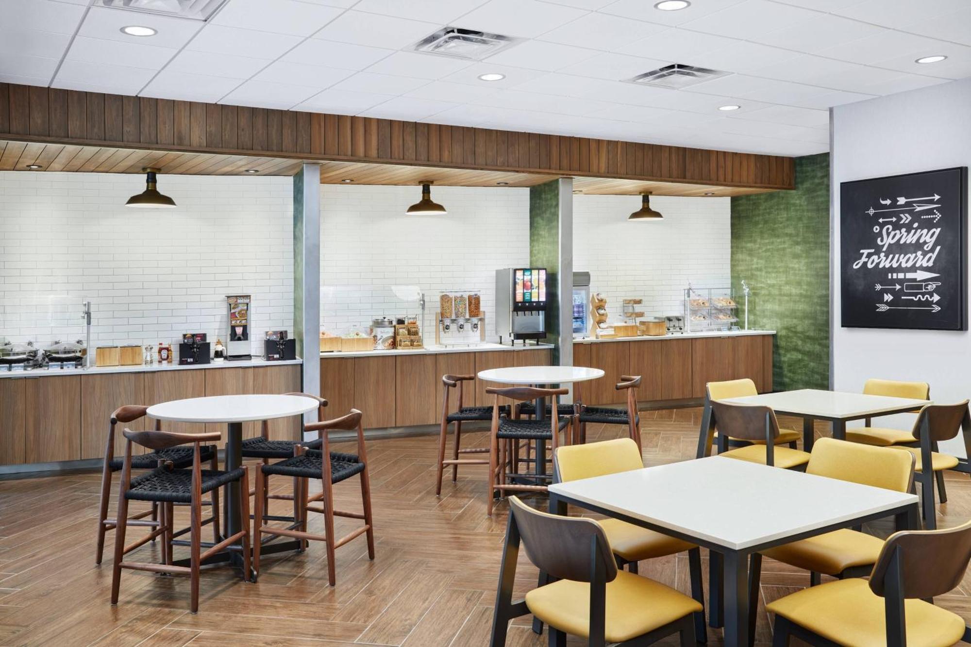 Fairfield Inn & Suites By Marriott Raleigh Уэйк-Форест Экстерьер фото